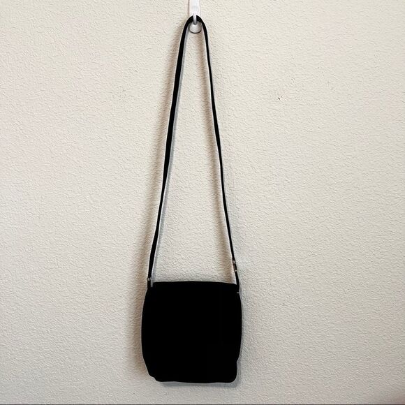 Guess Black Nylon Messenger Bag‎ - Picture 3 of 10